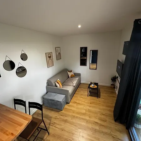 Bed & Breakfast Paisible Sous Un Pin Pres De Disneyland Montry